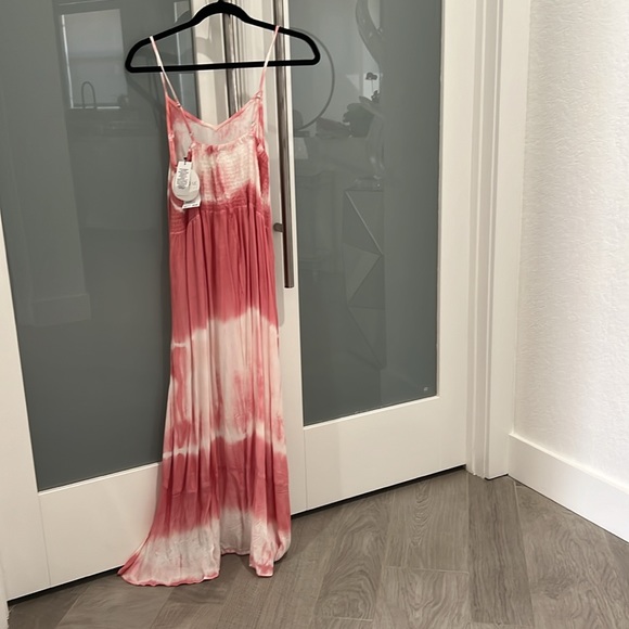 NWT Boho Me Collection Hi-Low Tie Dye Dress. Size S. Adjustable Straps. - Picture 5 of 8